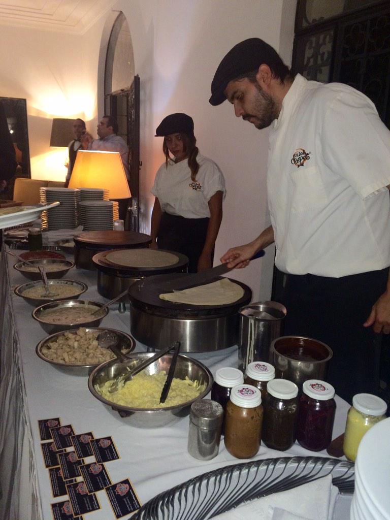 PElEuropeo's tweet photo. En la fiesta de las crêpes, excelente degustación en la casa del embajador de Francia en Venezuela. http://t.co/hD2pXyigrv
