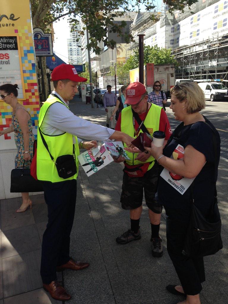 AngelaWoolcock's tweet photo. @kenbatlas selling @BigIssue #vendorweek come down &amp; grab a copy from 300 Murray St! http://t.co/xSNBk0cYEY