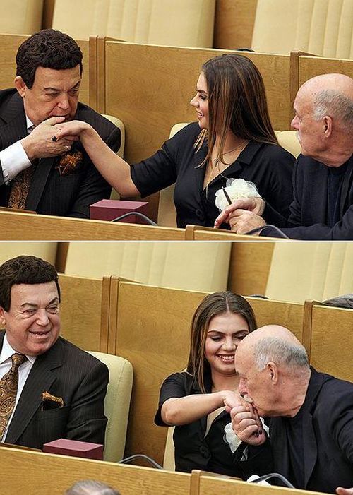 2 3 депутатов