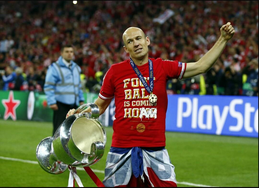 Happy 31st birthday for the flying Dutchman & the best winger in the world, Arjen Robben All the best, Super Arjen 