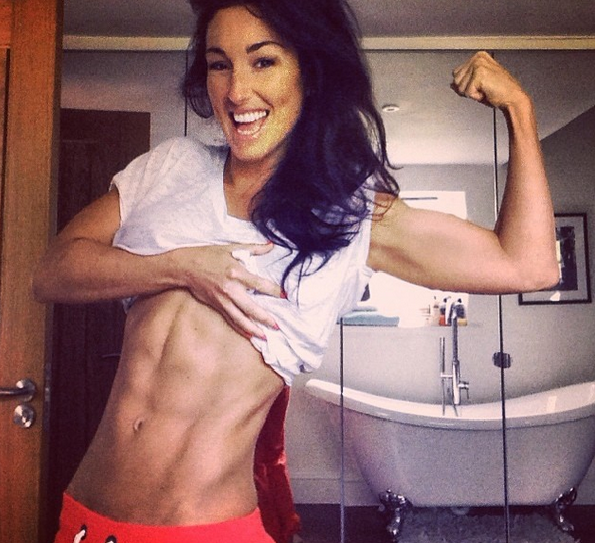sfuhJessica's tweet photo. A #Super-Fit #Mom Is Being Criticized For An #Instagram Picture Critics Say Is #Fat Shaming http://t.co/uQSJaP5QTP http://t.co/2VdMjEgGXR