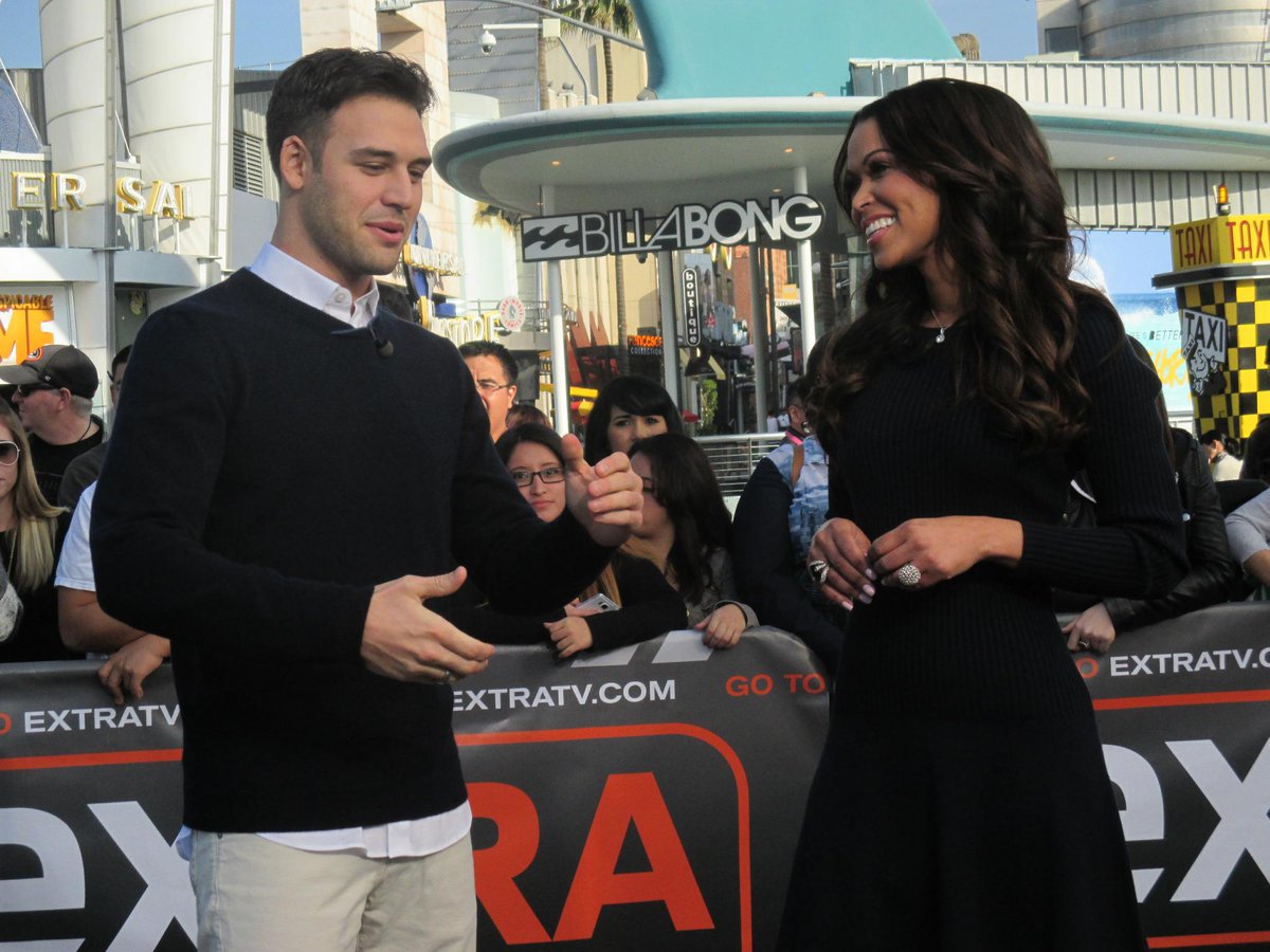 Traceyeedmonds's tweet photo. I had a blast chatting with #theboynextdoor @RyanAguzman on @ExtraTV. Tune-in! http://t.co/S5Yw2L1jPa