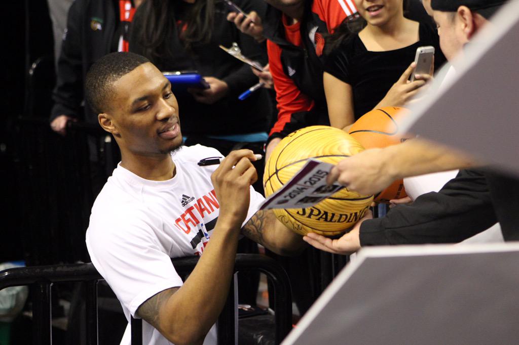 trailblazers's tweet image. Dame love the kids.