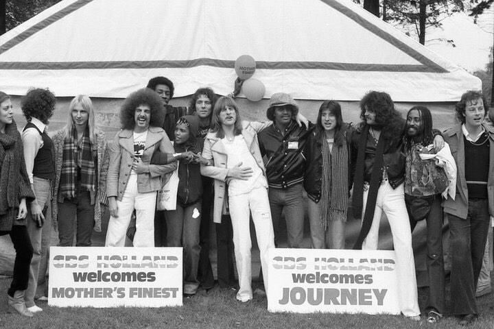     Happy Birthday Steve Perry! 