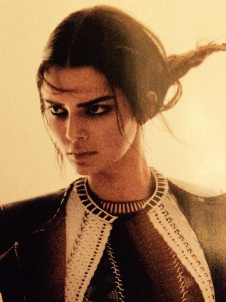 BroncoBreckBaby's tweet photo. So impressed by this spread in vogue @KendallJenner http://t.co/vk7F0unF8w