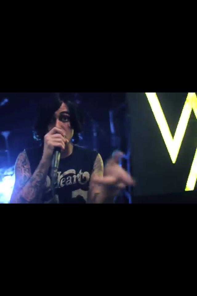 hollileighb's tweet photo. Aww this song was cute ๐๐ค @Kellinquinn @SWStheband #GoGoGo #PreorderMadness http://t.co/XiaerC7xe7