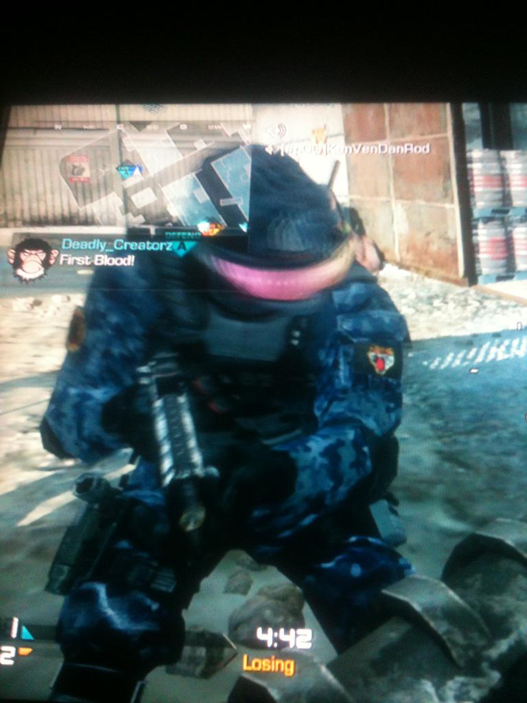 TheRealKreate's tweet photo. Look at this fucker http://t.co/oQqNFsWL2N