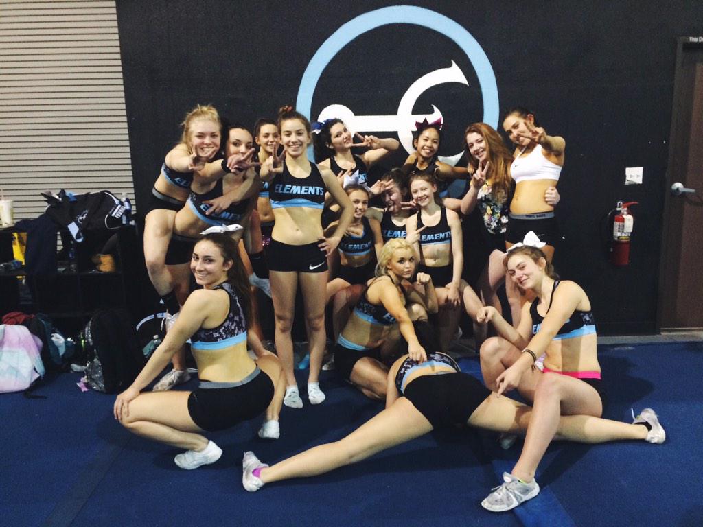 _savdedeaux's tweet image. when your milkshakes bring all the boys to the yard #blazetakesonsanjose #s3h @LVElements