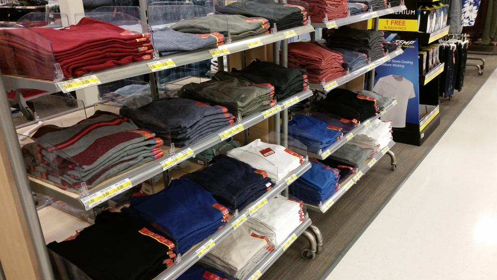 tjtempleton2's tweet photo. Team work=great zone at T76. #backtobasics @Howard_JoshT @KariKarsky http://t.co/NXOz1lYoeM
