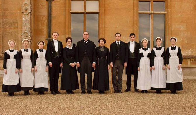 pradhu's tweet photo. 'Downton Abbey' the period drama by Academy Award winning Julian Fellows, to air tonight at 10
http://t.co/vEsMG9ylqA http://t.co/jg4auB5XRv