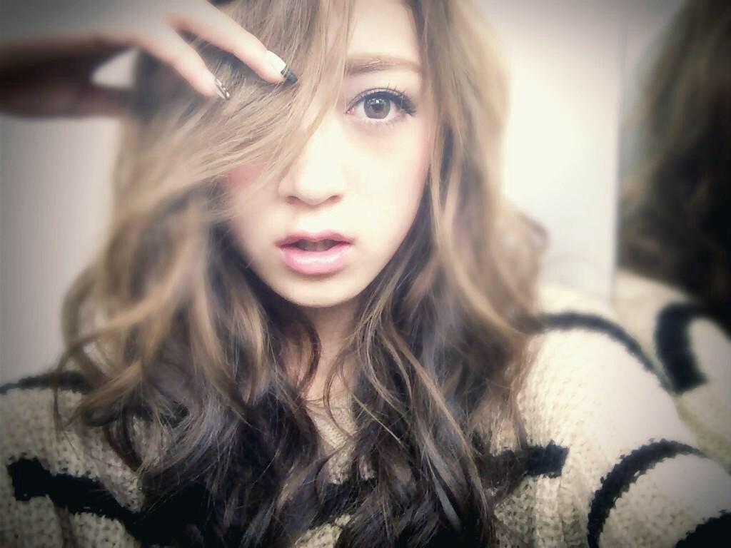 MIYUXXXI's tweet photo. はいはーい ♡
popteenモデルの

みちょぱ こと 池田美優  です 🎶

ちょっとボーイッシュな女の子

#nrさんbotさんお友達増やしたい 

右。ツンデレ。嫉妬。 

女也、少し苦手 一般拒否

楽しい時間過ごしましょ？ http://t.co/SBjwSHzYL6