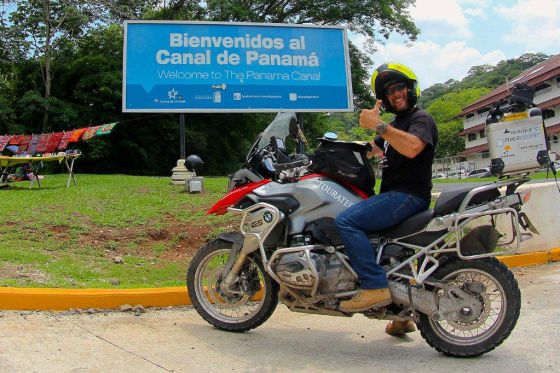 El diario de un nómada en TVE ow.ly/HOjfJ La aventura de <a href="/miquelsilvestre/">Miquel Silvestre</a>, desde este domingo en La 2