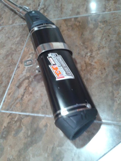 adityaCH_'s tweet photo. djl knalpot nob1 jup mx /honda blade 4 bln pake , mulus, 230k nego.. suara masih sangat bulet , dijual krn BU http://t.co/0hU481mZ0L