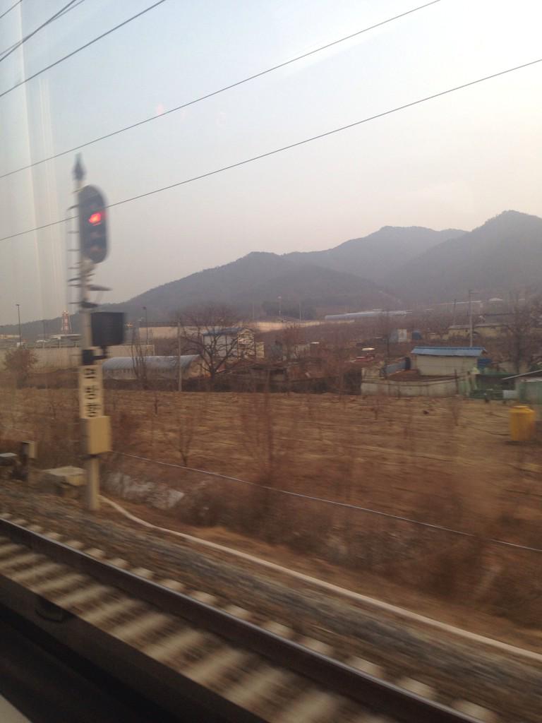 못생긴 얼굴로 대구 가는 길.