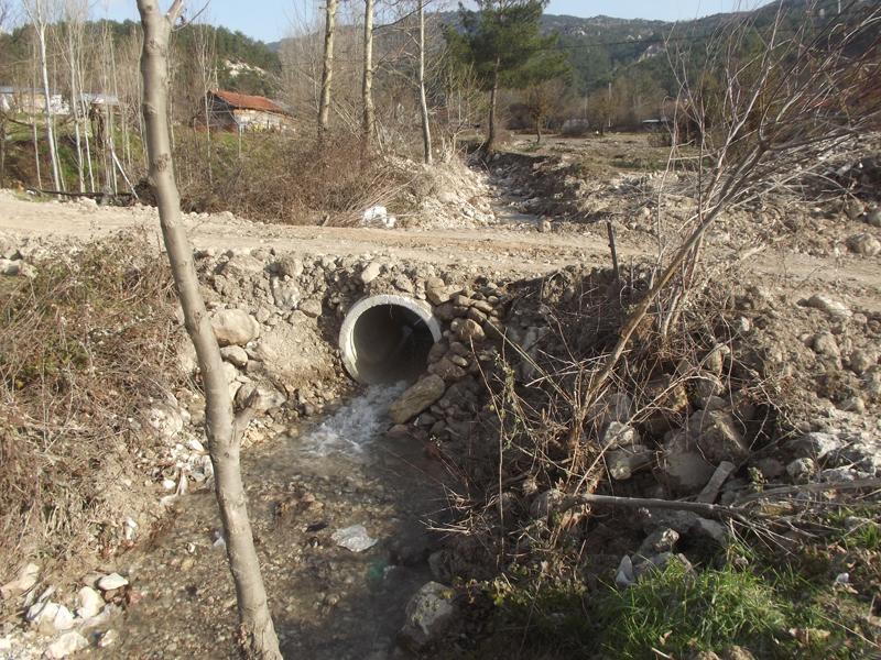 AcipayamB's tweet photo. #acıpayamiçin AlcıMahallesinde Yol Yapım ve Büz Yatırma işleri tamamlandı. http://t.co/gy7xCZUwAt