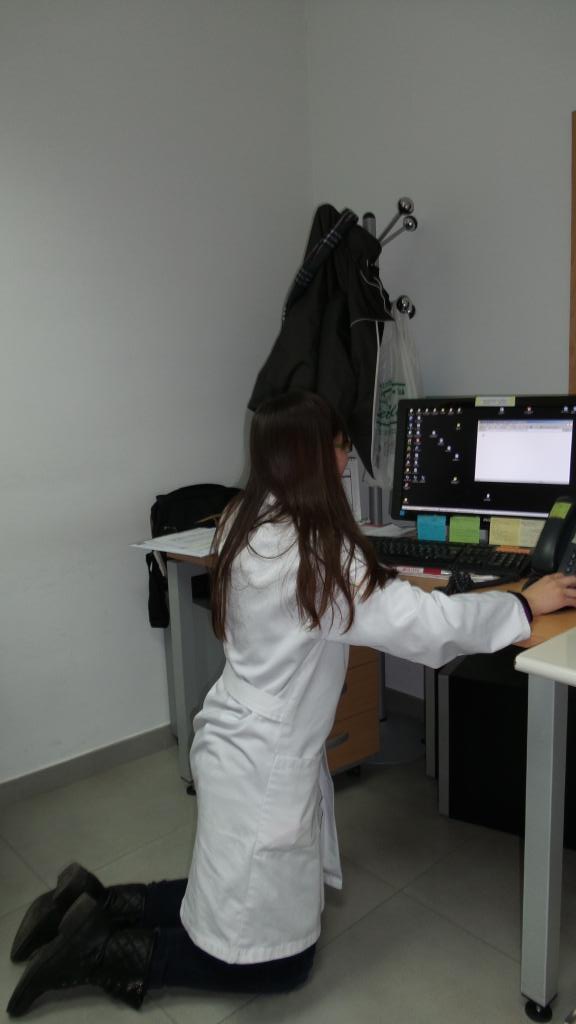 La compi <a href="/LaPepaMj/">Maria José</a>  dandolo todo en el trabajo jejej