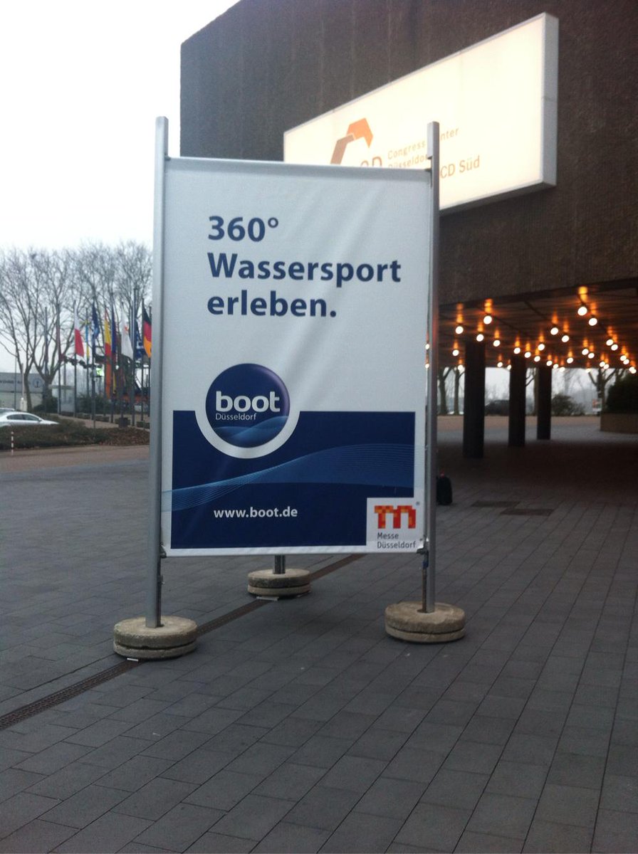TheScubaNews's tweet image. Today we will be live tweeting from #BOOT2015 @bootdaily