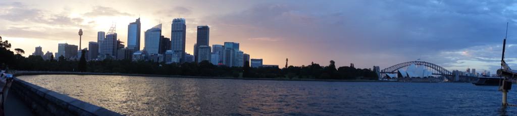 tangtweets's tweet photo. Sydney at its best!! @ChristineChirps @hendyo http://t.co/guI8yBbvCo