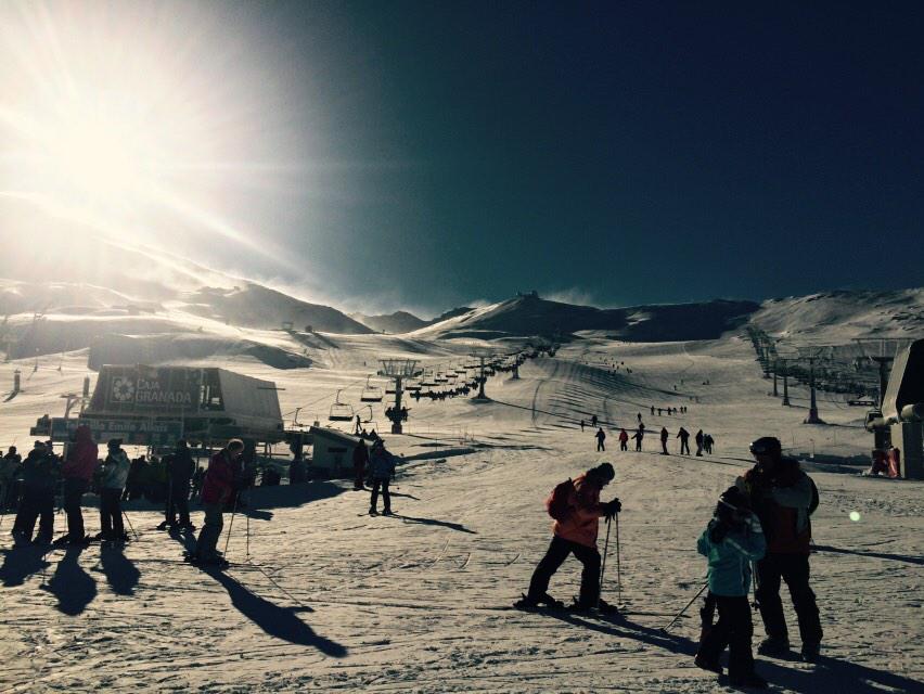 Mario_Costa95's tweet photo. Pedazo de dia para hacer snow http://t.co/fwAGG4asVN