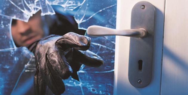 Ne mettez pas de mot d'absence sur votre porte &amp; ne communiquez pas vos projets de #vacances sur les réseaux sociaux.