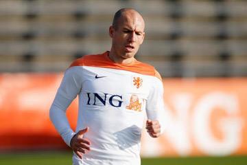 Happy Birthday one and only great footballer Arjen Robben   