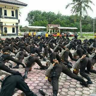 imam_romadhon's tweet photo. Lagi dan lagi terjadi lagi http://t.co/sF3bFFF8lo