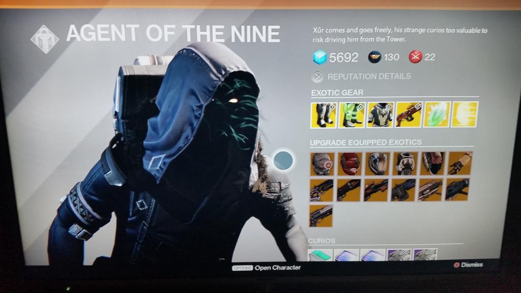 DestinyRaidPS4's tweet image. Here's Xurs loot for the week. He's selling engrams again!