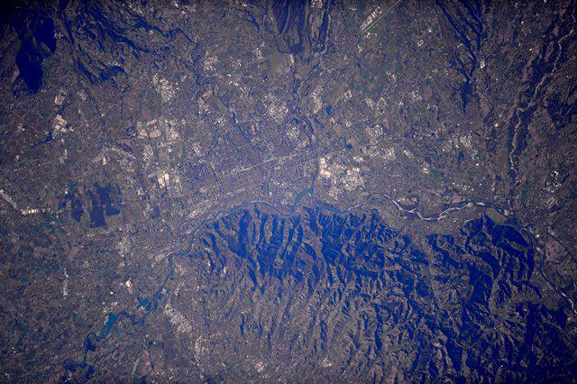AstroSamantha tweet picture