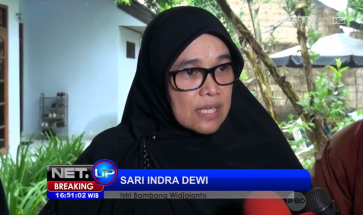 OfficialNETNews's tweet photo. Istri Bambang Widjojanto, Sari Indra Dewi membeberkan kronologis penangkapan suaminya #BreakingNews_NET http://t.co/MgpHBWkLjf