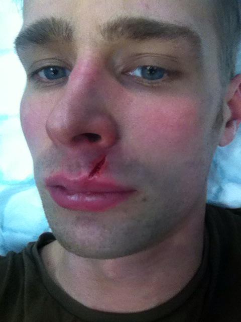 TomAhonen's tweet photo. Voihan ne aamujäät näinkin lopettaa... http://t.co/OehSlTb0C0