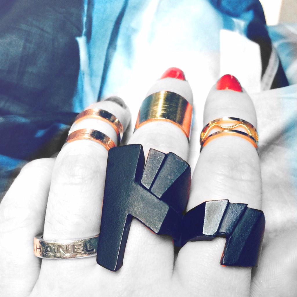 FashionTubuyaki's tweet photo. ド派手!ドだじゃれ!ドけち!(あれ??) ドッと!的な毎日を送れるようなリングにしました ww #RGBlaboratory を #IROYA でゲット!@rgblaboratory @iroya_press http://t.co/4LyOK3JcPD