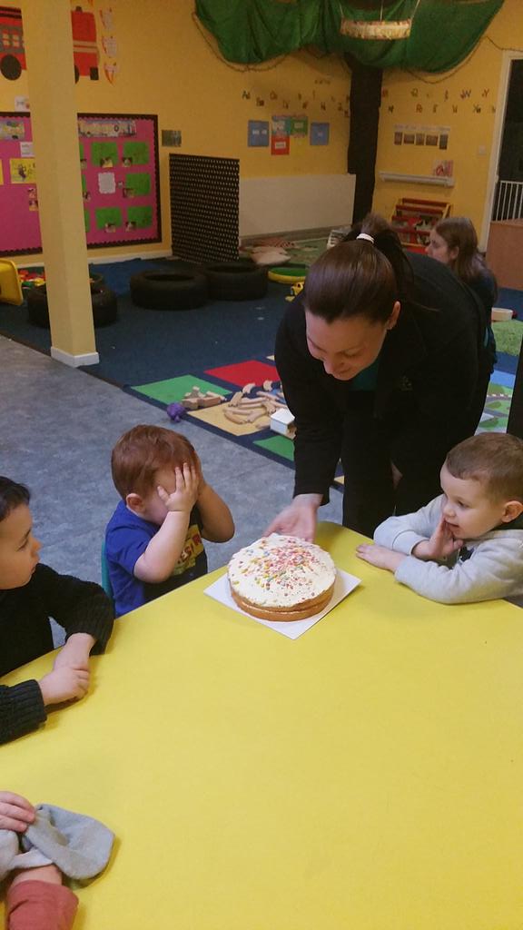 EFInverkip's tweet photo. Starlites have celebrating Aidan birthday today! Happy 3rd birthday !#embarrassedboy http://t.co/3UZyRLJrUT