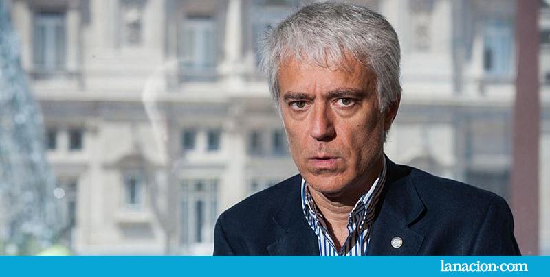 B8C3CR1CEAA2aAo.jpg:large