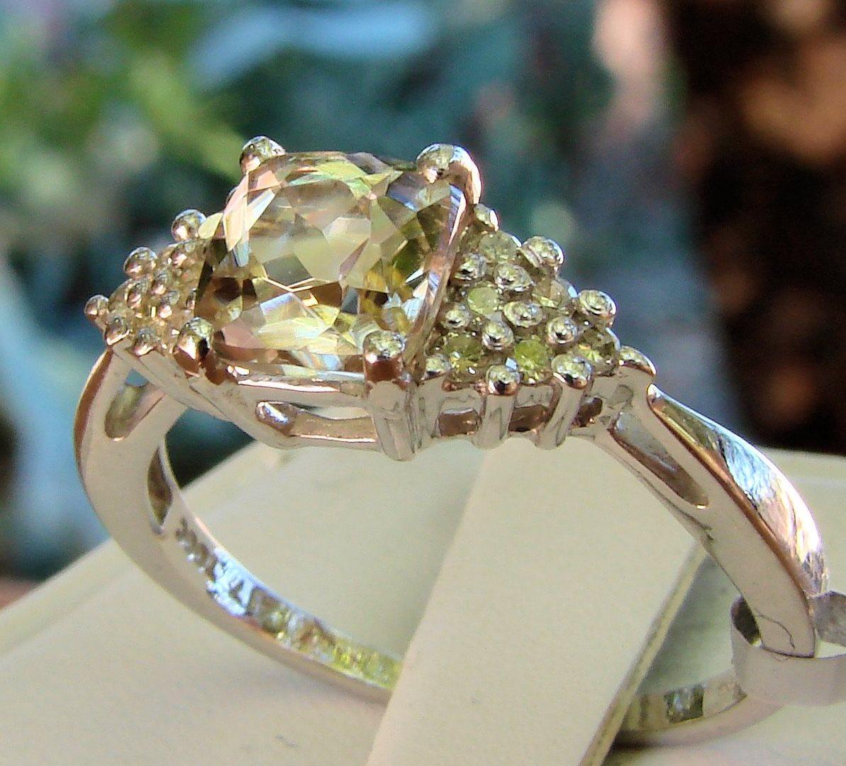 HMFineJewels's tweet photo. #ColorChangeCsarite #Csarite #diamonds #TurkishMiracle #engagementring #ValentinesDay #love http://t.co/Kn0XmslfLP http://t.co/M8fpz7GPFn