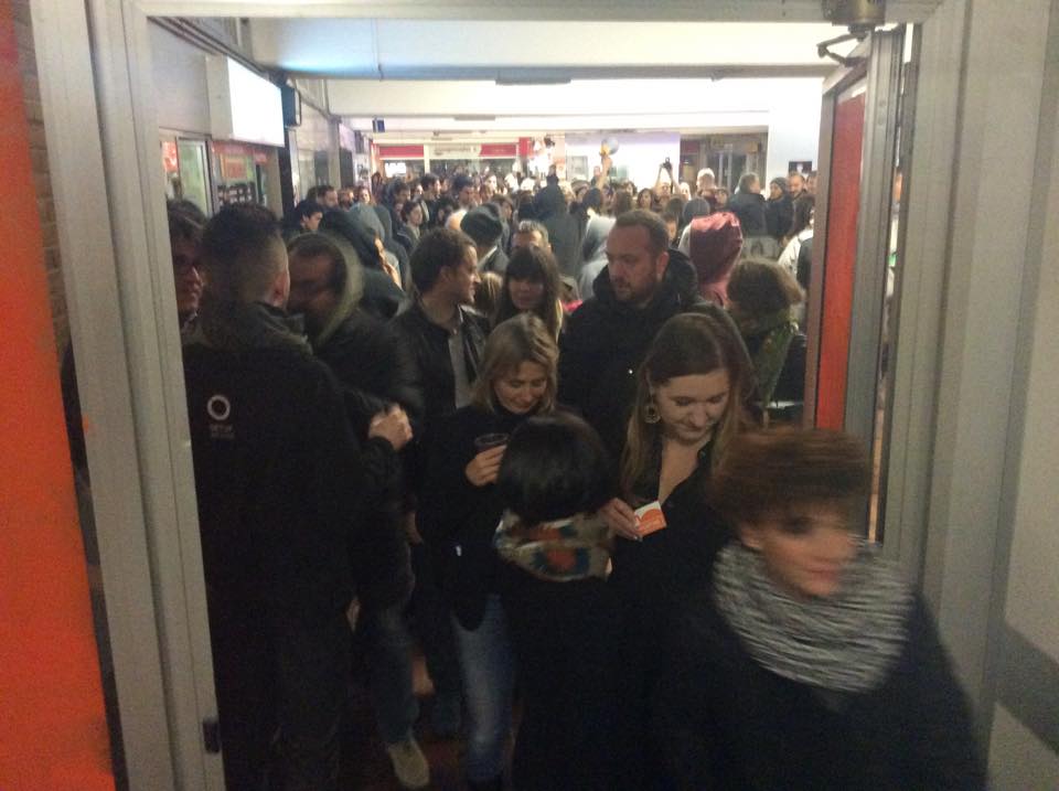 setupartfair's tweet photo. #SetUp15 taglia il nastro e da inizio alle danze...Fiere di essere indipendenti!! SETUP 100% #setupartfair http://t.co/CC9EgOgmEu