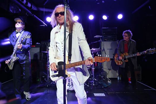 Happy birthday to \s Robin Zander!  