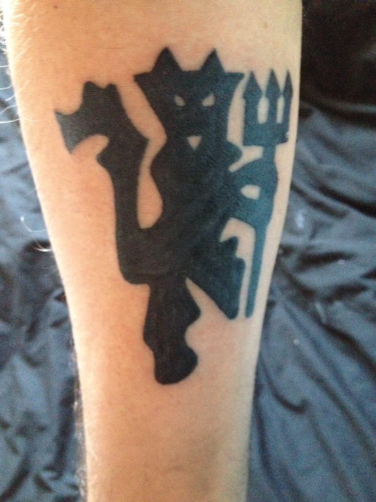 MarkAdrianSmith's tweet photo. Had this new tattoo done this morning ! @ManUtd #mutattoos http://t.co/mgm3UzfOfY