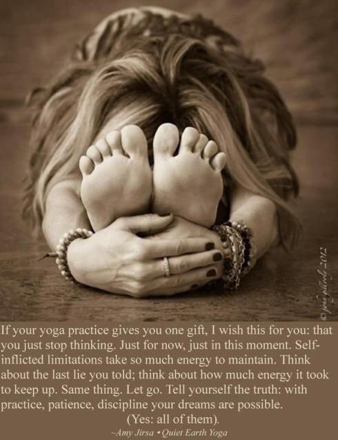 ErinPizzimenti's tweet photo. 💕 #MatTime has rocked this week &amp; my fav #powerfityoga #practice still ahead of me @YogaJake 🙏🎀 #happyheart #namaste http://t.co/bvQVig0aMf