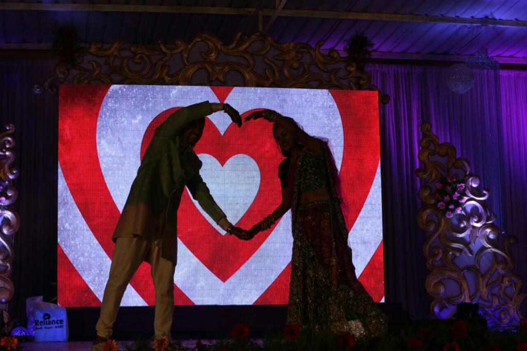 babu_gudia's tweet photo. @CherryTinOnline The Most memorable moment of my life
Our dance performance on our reception
#CTValentine
#MakeAHeart http://t.co/0uKwsaYsyY