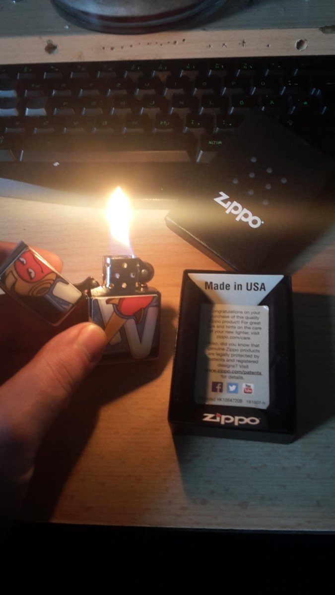 Cellstar90's tweet photo. DA IST DAS DINGEN!!! @TheRocketBeans @Bimon #rbtv #zippo #rbtvislove #rbtvislife http://t.co/j6yBEMcYZ4