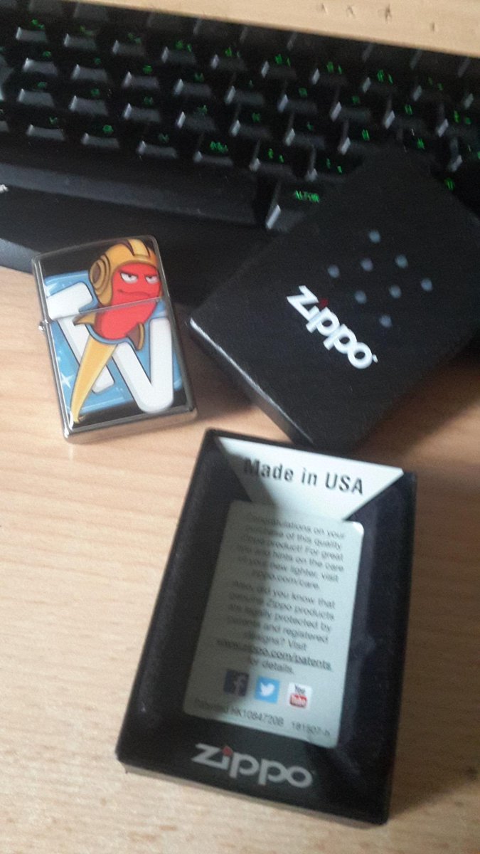 Cellstar90's tweet photo. DA IST DAS DINGEN!!! @TheRocketBeans @Bimon #rbtv #zippo #rbtvislove #rbtvislife http://t.co/j6yBEMcYZ4