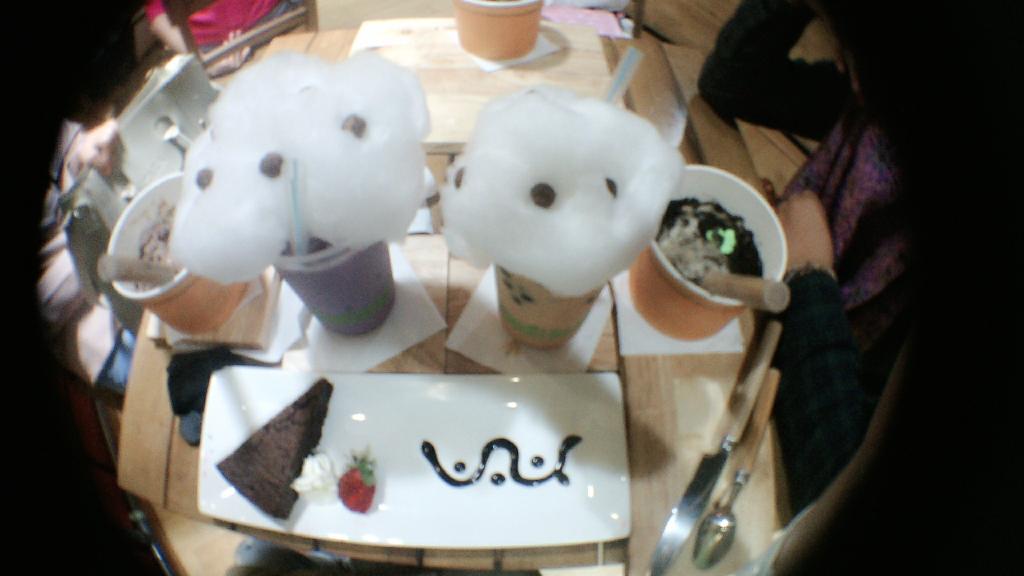 bnur901's tweet photo. Plants :) http://t.co/DkqxUvK0T8