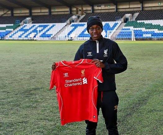 Sports247Naija's tweet photo. Africa woman footballer of d year 2014, Azizat Oshola just pen the dotted line for Liverpool FC @FIFAcom @CAF_Online http://t.co/5V8XNHvsAJ