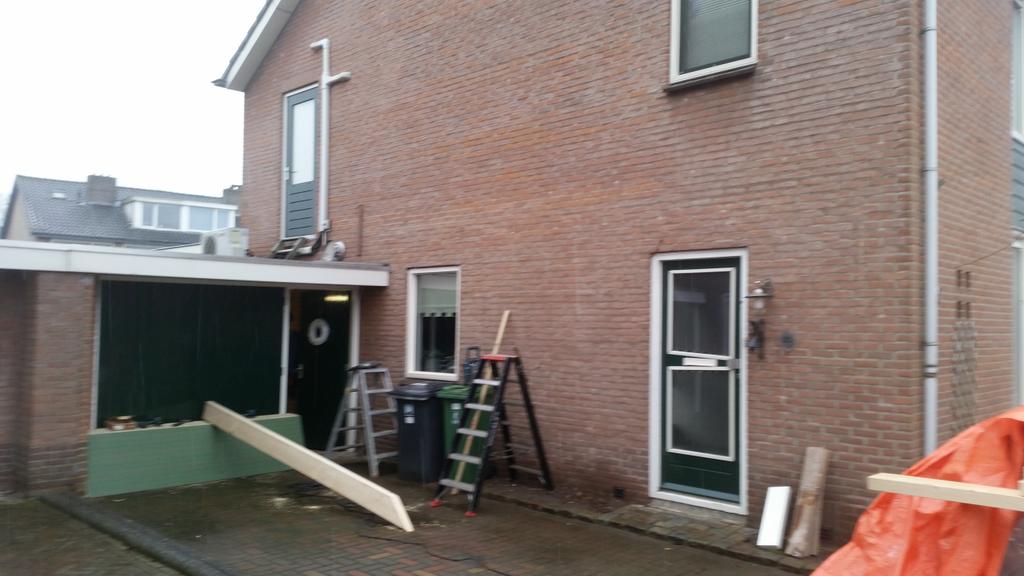 invormbouw's tweet photo. Carport geplaatst met staal constructie inclusief lichtkoepels en verlichting aan de onderzijde http://t.co/GjNis8lgmy