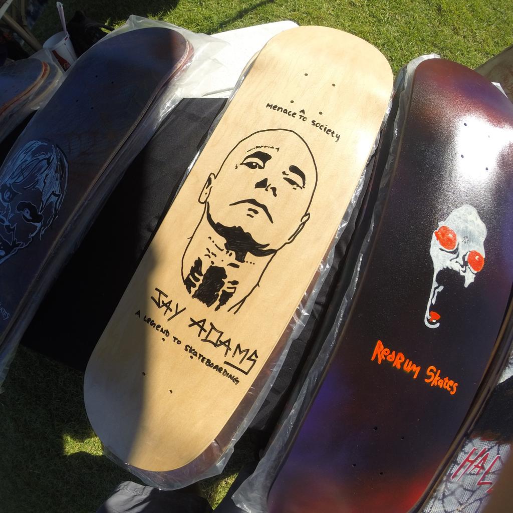 RedRumOhana's tweet photo. http://t.co/J0GyTuCGLN http://t.co/j5WH2YXXXW #RRohana #RedRumOhana #RedRumSkates #PunkMeetsAloha #SkateboardStew http://t.co/r0bj8ULroh