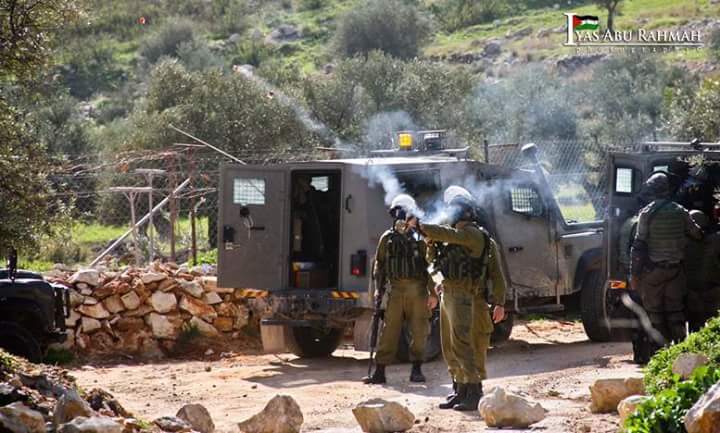 saidshouib's tweet photo. Clashes with #Israeli_Forces after #Bilien Weekly March shortly before ..
#Westbank #Palestine
#ICC4Israel http://t.co/jyYCkKnsEV