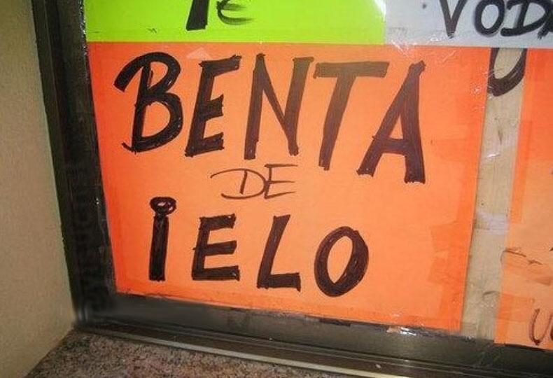 yisucrist's tweet photo. bullying extremo a la RAE http://t.co/jEY0yyQYgd