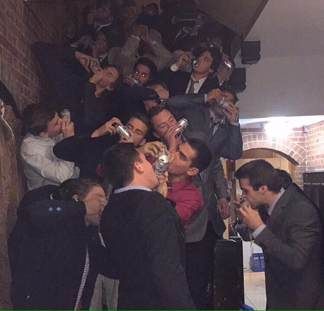 prestonfrat's tweet photo. A pic with my Bros from last night! #anothercrazynight http://t.co/aJNSb44pAz
