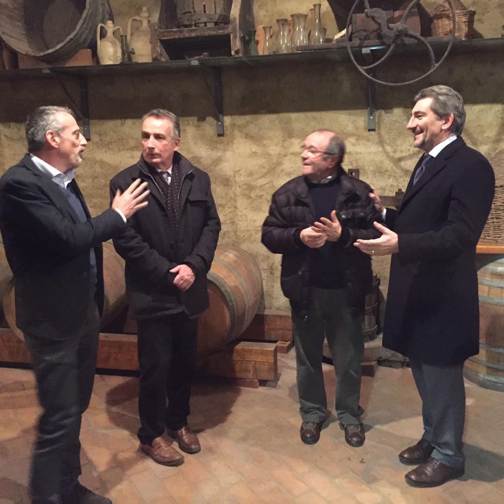 ConsLomb's tweet photo. #100tappe #Brianza lecchese: @Cattaneo_R @AFormenti60 @rafstraniero a #Cantina #Museo Ghezzi Valcurone #Montevecchia http://t.co/HjcJaJPbi2