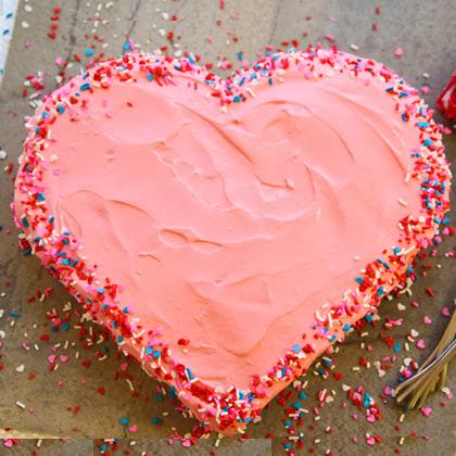 CakesDecorate's tweet image. Valentine’s Day Heart Cake buff.ly/1BMIlR9